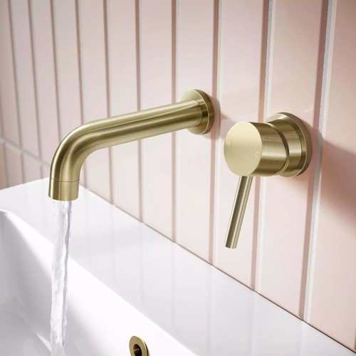 Brushed brass wall - brass,