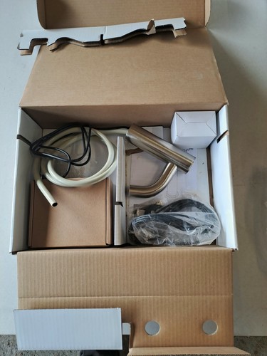 Wall mounted mixer tap - wall, with